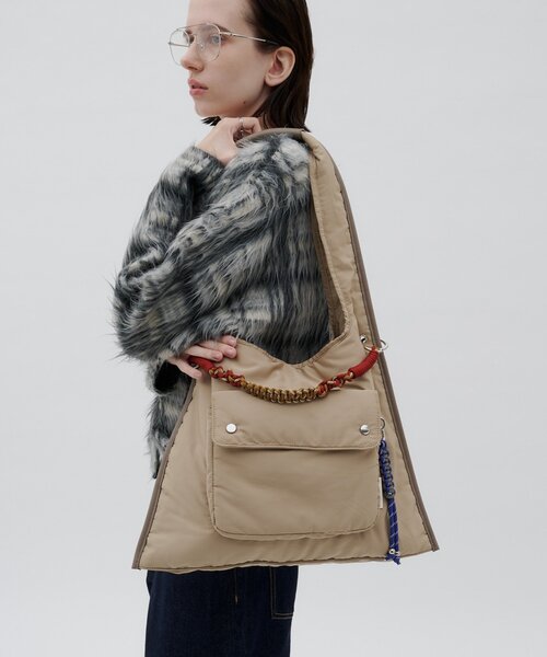 CIAOPANIC TYPY(チャオパニックティピー)の「:ZOZO限定【TYNNE.】トライアングルミックスコードデザインBAG(トートバッグ・レディース・ブラック/ベージュ・ONE SIZE)」の2枚目の写真
