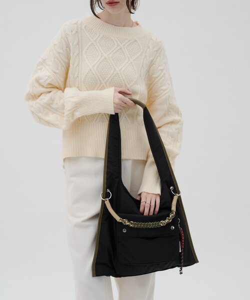CIAOPANIC TYPY(チャオパニックティピー)の「:ZOZO限定【TYNNE.】トライアングルミックスコードデザインBAG(トートバッグ・レディース・ブラック/ベージュ・ONE SIZE)」の4枚目の写真