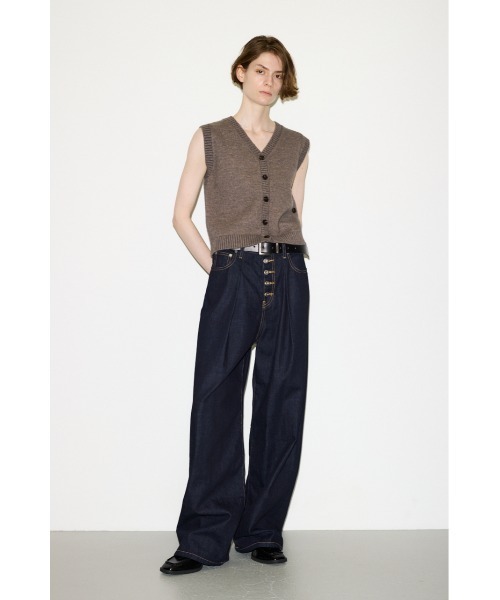 THROW by SLY(スローバイスライ)の「THROW 2WAY BUTTON KNIT VEST 2ウェイボタンニットベスト 秋服(ベスト・レディース・グレイッシュベージュ/ブラック・FREE)」の14枚目の写真