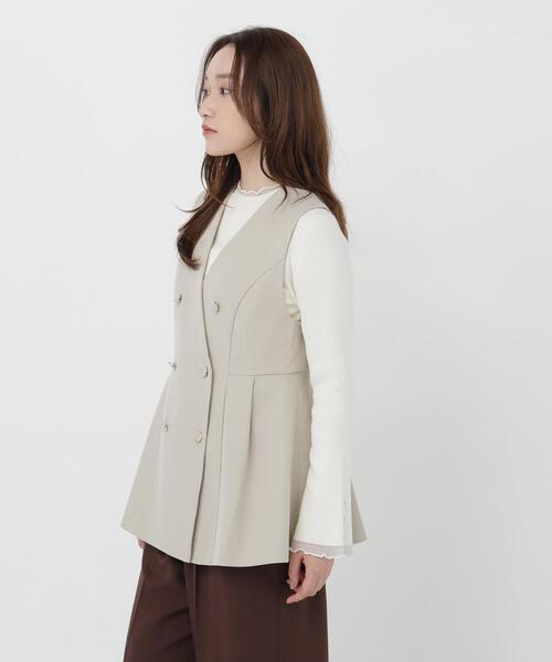 NATURAL BEAUTY BASIC（ナチュラルビューティーベーシック）の「ノーカラータックジレ（ベスト・レディース・ベージュ/チャコールグレー・MEDIUM/SMALL）」の16枚目の写真