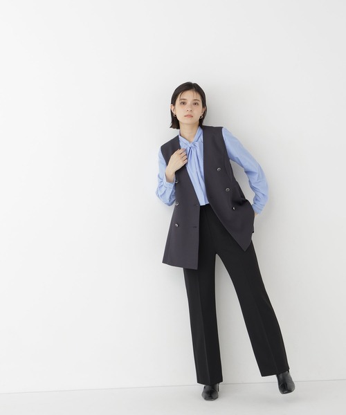 NATURAL BEAUTY BASIC（ナチュラルビューティーベーシック）の「ノーカラータックジレ（ベスト・レディース・ベージュ/チャコールグレー・MEDIUM/SMALL）」の9枚目の写真