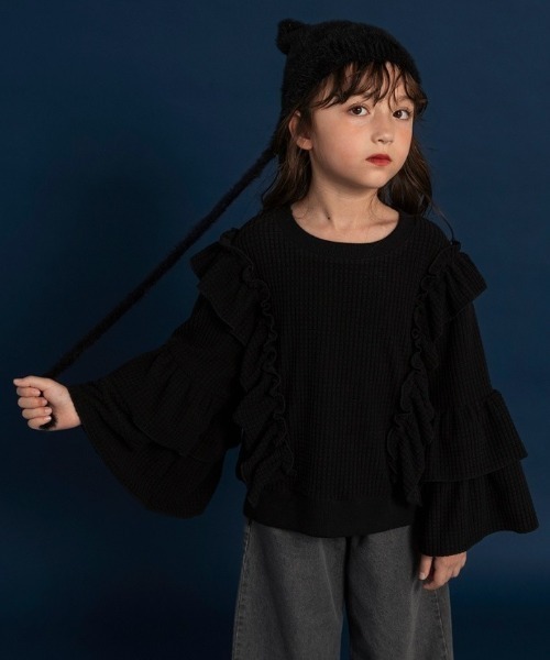 BRANSHES（ブランシェス）の「【WEB限定】ボリュームフリルトレーナー（スウェット・キッズ・ブラウン/ブラック・110/100/150/140/130/120）」の4枚目の写真