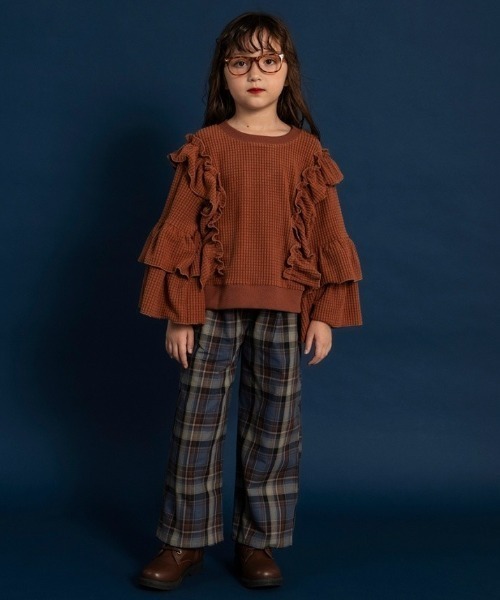 BRANSHES（ブランシェス）の「【WEB限定】ボリュームフリルトレーナー（スウェット・キッズ・ブラウン/ブラック・110/100/150/140/130/120）」の13枚目の写真