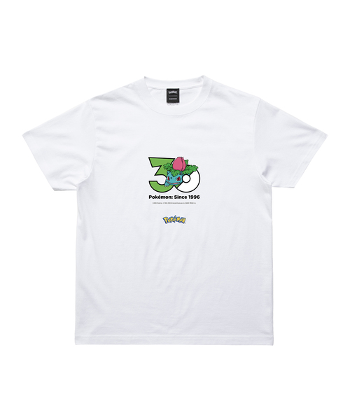 ZOZOSPOT(ゾゾスポット)の「Pokemon 30th Anniversary 1025 T-shirt 「フシギソウ」(Tシャツ/カットソー・レディース・ホワイト・110cm/120cm/130cm/140cm/150cm/160cm/MEDIUM/LARGE/X-LARGE/XX-LARGE/XXX-LARGE/100cm/SMALL)」の1枚目の写真