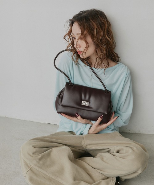 ad thie(アドティエ)の「スクエアフラップバックル ショルダー バック(ハンドバッグ・レディース・ブラック/ブラウン/ベージュ・FREE)」の21枚目の写真