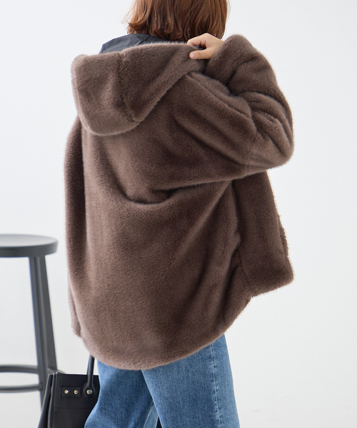 collection PRIVEE?(コレクションプリヴェ)の「COLLECTION PRIVEE? 別注 ECO-FUR JK hoodpockets ジャケット(その他アウター・レディース・ブラック系その他・42)」の11枚目の写真