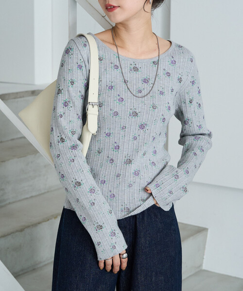 FREAK'S STORE(フリークスストア)の「限定展開 花柄 プリント ニット プルオーバー(ニット/セーター・レディース・ナチュラル/ライトグレー・フリ-)」の3枚目の写真