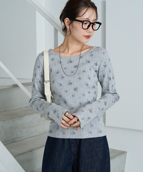 FREAK'S STORE(フリークスストア)の「限定展開 花柄 プリント ニット プルオーバー(ニット/セーター・レディース・ナチュラル/ライトグレー・フリ-)」の6枚目の写真