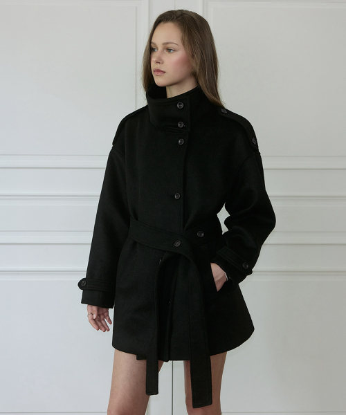 ROSEFRANTZ（ロゼフランツ）の「Belted Funnel-Neck Wool Half Coat [Black]（チェスターコート・レディース・ブラック・FREE）」の3枚目の写真
