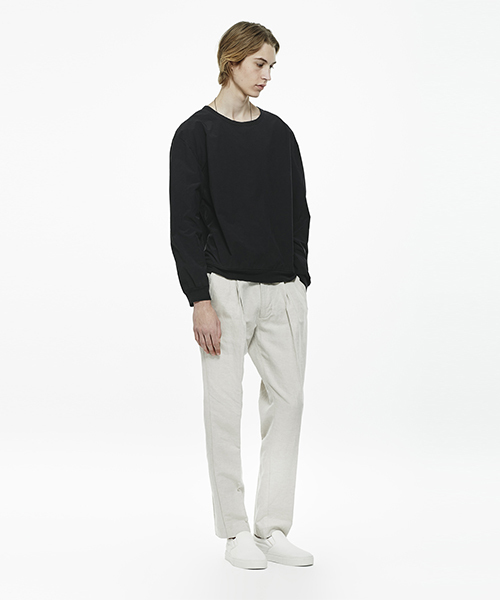 Saturdays NYC(サタデーズ ニューヨークシティ )の「Duey Crewneck Nylon Jacket(ナイロンジャケット・メンズ・ブラック/オリーブ・M/X-SMALL/S/X-LARGE/L)」の3枚目の写真