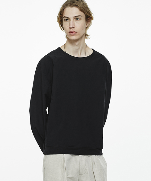 Saturdays NYC(サタデーズ ニューヨークシティ )の「Duey Crewneck Nylon Jacket(ナイロンジャケット・メンズ・ブラック/オリーブ・M/X-SMALL/S/X-LARGE/L)」の4枚目の写真