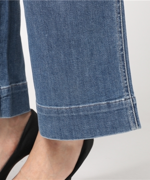 Moname（モナーム）の「Moname   イージーワイドデニムパンツ   WIDE PANTS(ワイドパンツ)/41171201（デニムパンツ・レディース・ライトブルー・S/M）」の8枚目の写真