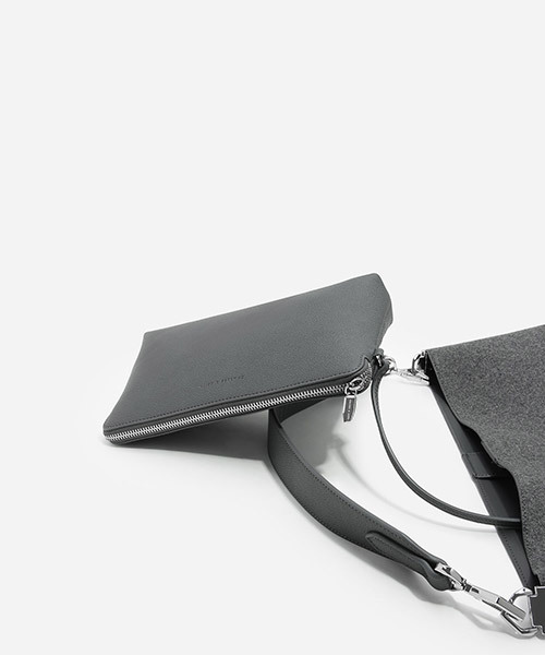 CHARLES & KEITH(チャールズ & キース)の「ベーシックホーボーバッグ / BASIC HOBO BAG(ショルダーバッグ・レディース・ブラック/ライトベージュ/グレー・XL)」の11枚目の写真