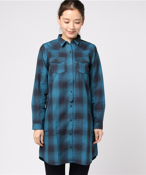 AIGLE（エーグル）の「W HIWアムンゼンチェックチュニックシャツ長袖（シャツ/ブラウス・レディース・レッド/ブルー・38/36/40）」の5枚目の写真