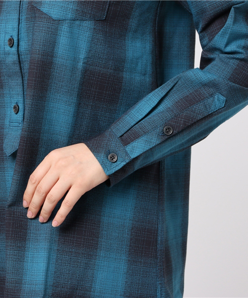 AIGLE（エーグル）の「W HIWアムンゼンチェックチュニックシャツ長袖（シャツ/ブラウス・レディース・レッド/ブルー・38/36/40）」の3枚目の写真