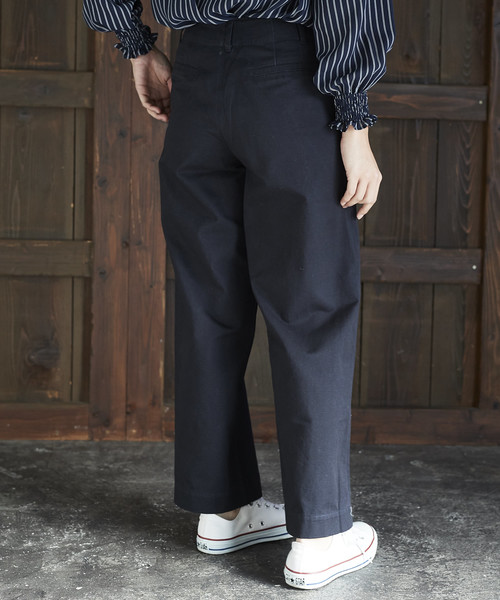 AMERICAN HOLIC(アメリカンホリック)の「コットンツイルハイウエストチノパンツ(チノパンツ・レディース・ベージュ/カーキ/イエロー/ブルー/ナチュラル/ダークネイビー・S/M/L)」の10枚目の写真