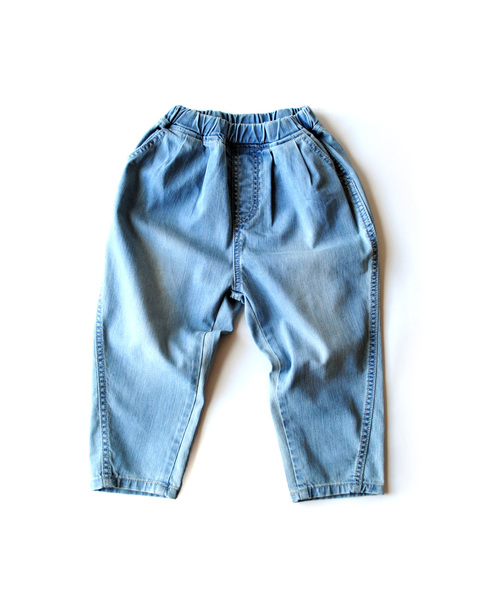 BEATJIVE(ビートジャイブ)の「キッズ テーパード ストレッチ サルエルデニムパンツ(デニムパンツ・キッズ・ライトブルー/インディゴブルー・120/130/140)」の3枚目の写真