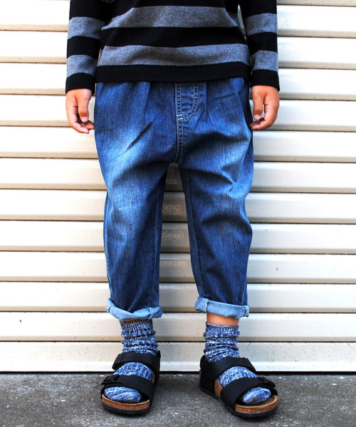 BEATJIVE(ビートジャイブ)の「キッズ テーパード ストレッチ サルエルデニムパンツ(デニムパンツ・キッズ・ライトブルー/インディゴブルー・120/130/140)」の9枚目の写真