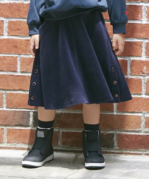 Otonato（オトナト）の「サイド釦スカートパンツ（スカート・キッズ・エンジ/ネイビー・130/120/100/95/90/140/80/110）」の2枚目の写真