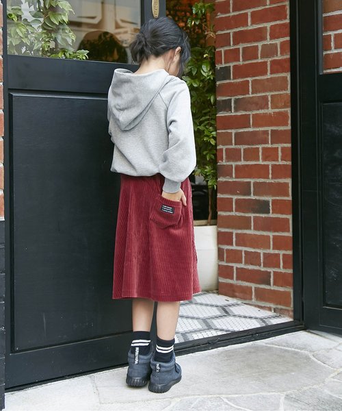 Otonato（オトナト）の「サイド釦スカートパンツ（スカート・キッズ・エンジ/ネイビー・130/120/100/95/90/140/80/110）」の8枚目の写真