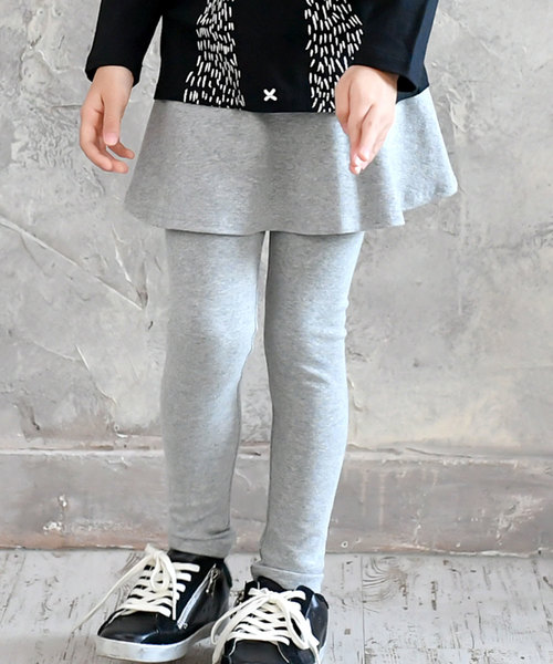 Bee des Bee（ビーデスビー）の「レギンス付きスカート スカッツ（スカート・キッズ・ブラック/グレー/ワイン/ネイビー/チャコール/ライトピンク/ラベンダー/レッド系その他/グレー系その他/クリーム/ライトブルー/ブルー系その他/ダークネイビー/ライトパープル/ピンク系その他/オレンジ系その他/ピンク系その他2/イエロー系その他/カーキ/グレー系その他2/パープル系その他/杢グレー/モカ/ブラック系その他/グレイッシュベージュ/パープル系/アイボリー/ブルー系その他2/ブラウン/サックスブルー/グリーン系/パープル系その他2/チャコールグレー/ベージュ系/ピンク系/ライラック系/グレー系/ブルー系/ライトベージュ/ブルー × パープル・90cm/100cm/110cm/120cm/130cm/140cm/150cm）」の5枚目の写真