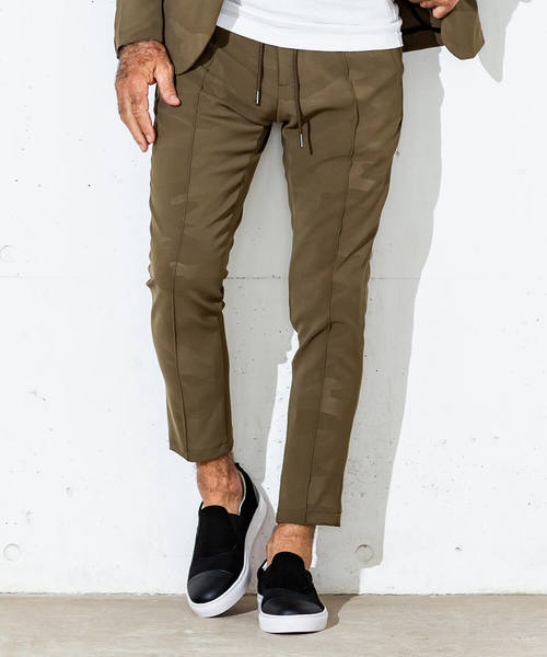 1piu1uguale3 RELAX（ウノピュウノウグァーレトレリラックス）の「1PIU1UGUALE3 RELAX(ウノピゥウノウグァーレトレ)ダブルクロス4WAYストレッチピンタックトラウザー（その他パンツ・メンズ・カーキ/ネイビー/ブラック・LARGE/MEDIUM/X-LARGE/SMALL/XX-LARGE）」の2枚目の写真
