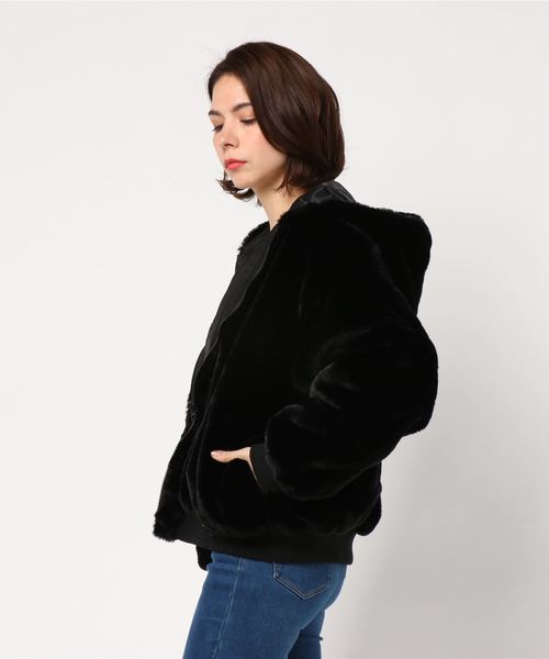 archives(アルシーヴ)の「フード付きリバーシブルボンバーブルゾン(ブルゾン・レディース・チャコールグレー/ブラック/ベージュ・MEDIUM)」の17枚目の写真