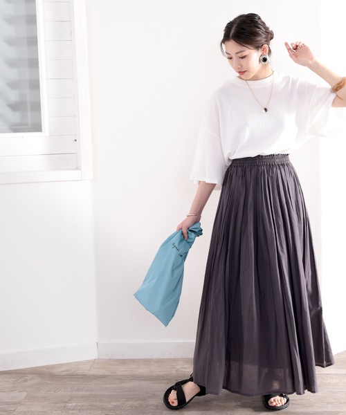 classicalelf(クラシカルエルフ)の「サーマルミドル丈 無地切り替えラウンドヘムクルーネックカットソー(半袖)(Tシャツ/カットソー・レディース・オフホワイト/モカ/グレー/ブラック・MEDIUM/LARGE/X-LARGE/XX-LARGE)」の5枚目の写真