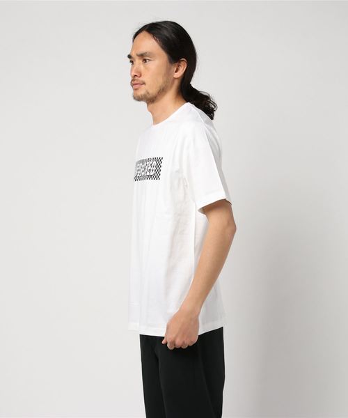 WEGO（ウィゴー）の「WEGO/チェッカーボックスロゴTシャツ（Tシャツ/カットソー・メンズ・ホワイト/ブラック/ホワイト系その他/ブラック系その他・SMALL/MEDIUM/LARGE）」の8枚目の写真