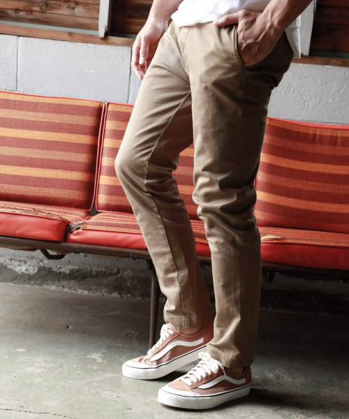 BAYFLOW（ベイフロー）の「ベーシックチノスリムストレート（チノパンツ・メンズ・ブルー/ベージュ/ブラック・SMALL/MEDIUM/LARGE）」の2枚目の写真