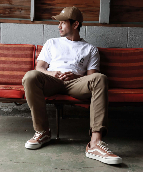 BAYFLOW（ベイフロー）の「ベーシックチノスリムストレート（チノパンツ・メンズ・ブルー/ベージュ/ブラック・SMALL/MEDIUM/LARGE）」の9枚目の写真