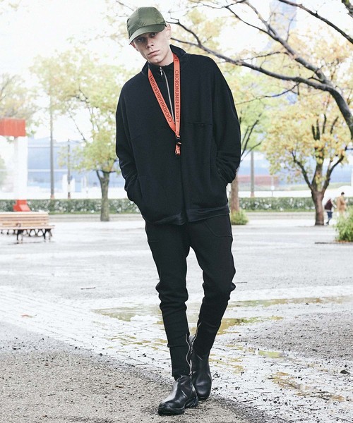 CHORD NUMBER EIGHT(コードナンバーエイト)の「HALF ZIP SWEAT(スウェット・メンズ・ブラック/ライトグレー・L/M/S)」の6枚目の写真