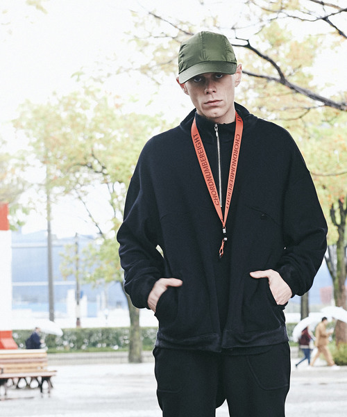 CHORD NUMBER EIGHT(コードナンバーエイト)の「HALF ZIP SWEAT(スウェット・メンズ・ブラック/ライトグレー・L/M/S)」の9枚目の写真