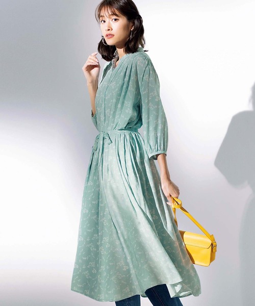 GeeRA(ジーラ)の「バンドカラーギャザーデザインワンピース(ワンピース・レディース・ブラック/ベージュ/ミント・MEDIUM/LARGE/X-LARGE/XX-LARGE)」の3枚目の写真