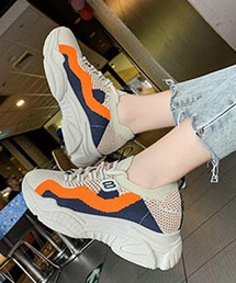 STYLEBLOCK�i�X�^�C���u���b�N�j�́u�z�F����_�b�h�X�j�[�J�[�_�b�h�V���[�Y�i�X�j�[�J�[�j�v