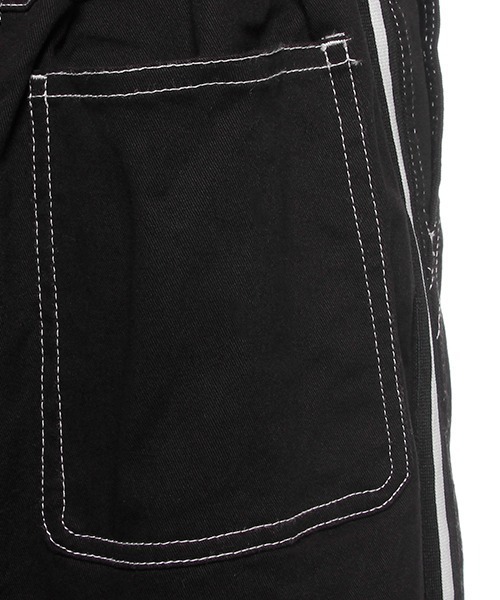 LOVETOXIC（ラブトキシック）の「ベルトつきラインナロースカート（スカート・キッズ・ブラック/ベージュ/ブルー・140/150/160）」の4枚目の写真