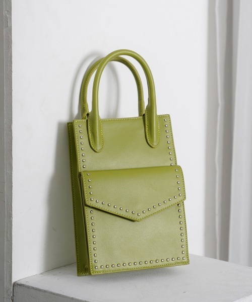 PAGEBOY（ページボーイ）の「スタッズショルダー（ショルダーバッグ・レディース・ブラック/オフホワイト/ライム/ブラック系その他/ブラック系その他2・FREE）」の5枚目の写真