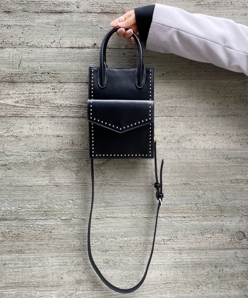 PAGEBOY（ページボーイ）の「スタッズショルダー（ショルダーバッグ・レディース・ブラック/オフホワイト/ライム/ブラック系その他/ブラック系その他2・FREE）」の22枚目の写真