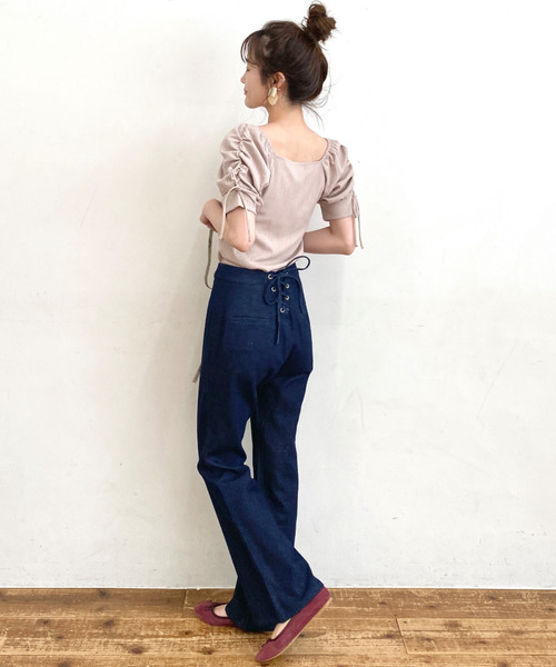 EPIMI E'PIMMY（エピミエピミー）の「バックレースアップセミフレアパンツ（デニムパンツ・レディース・オフホワイト/ブラック/ネイビー/キャメル/ピンクベージュ・SMALL/MEDIUM）」の18枚目の写真