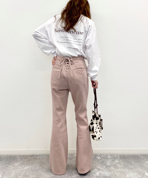 EPIMI E'PIMMY（エピミエピミー）の「バックレースアップセミフレアパンツ（デニムパンツ・レディース・オフホワイト/ブラック/ネイビー/キャメル/ピンクベージュ・SMALL/MEDIUM）」の14枚目の写真