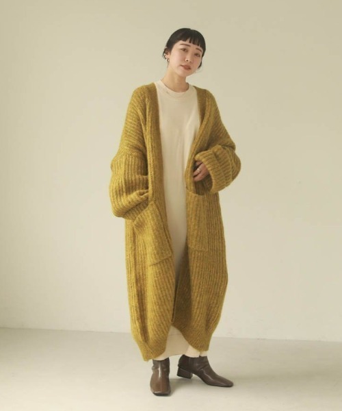 TODAYFUL（トゥデイフル）の「ロウゲージニットガウン（スウェット・レディース・アイボリー/カーキ・36inch/38inch）」の4枚目の写真