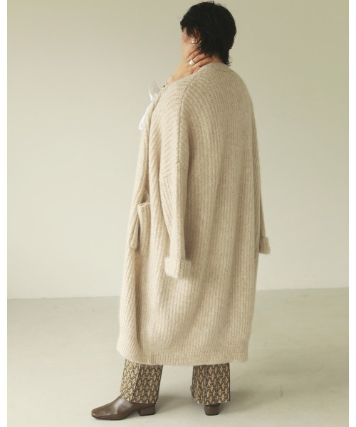 TODAYFUL（トゥデイフル）の「ロウゲージニットガウン（スウェット・レディース・アイボリー/カーキ・36inch/38inch）」の9枚目の写真