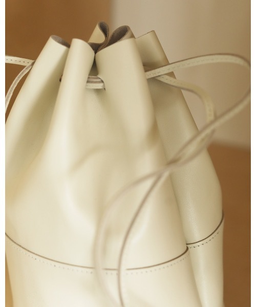 TODAYFUL(トゥデイフル)の「レザーサークルポシェット(ハンドバッグ・レディース・キナリ/ブラック/バーガンディー・FREE)」の10枚目の写真