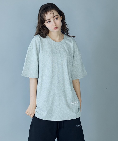 FOG ESSENTIALS（エフオージーエッセンシャルズ）の「FOG ESSENTIALS/エッセンシャルズ FOG Essentials "LA" Limit Tee オーバーサイズ 半袖 ロゴTシャツ バックデザイン（Tシャツ/カットソー・メンズ・ホワイト/ブラック/ライトグレー/ホワイト×ゴールド・M/L/S/XL/XS）」の21枚目の写真