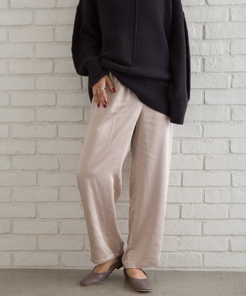 SpRay(スプレイ)の「ヴィンテージサテンパンツ(その他パンツ・レディース・ブラック/ベージュ/パープル/ブラウン/ブルー/アイボリー/ミント/グレイッシュベージュ・FREE)」の5枚目の写真