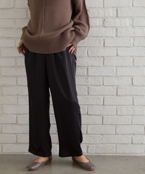 SpRay(スプレイ)の「ヴィンテージサテンパンツ(その他パンツ・レディース・ブラック/ベージュ/パープル/ブラウン/ブルー/アイボリー/ミント/グレイッシュベージュ・FREE)」の1枚目の写真