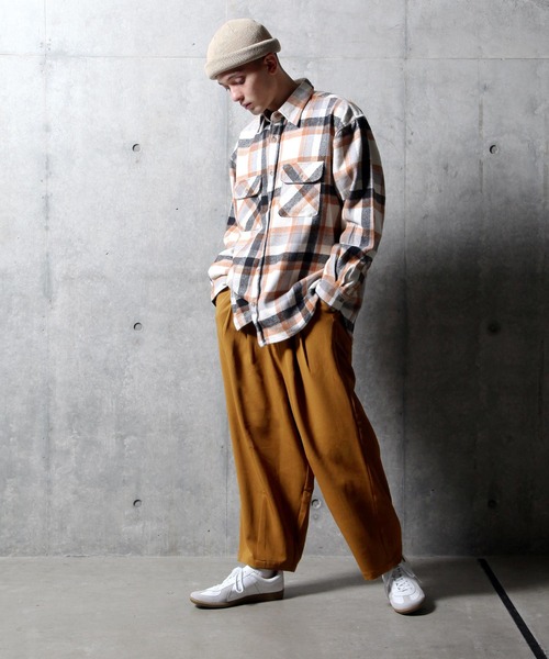 NILWAY(ニルウェイ)の「タックリラックスワイドイージースラックス(スラックス・メンズ・ブラウン/パープル/ブラック/ブルー/アイボリー/キャメル・LARGE/MEDIUM)」の8枚目の写真