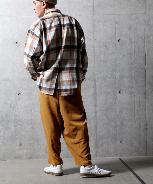 NILWAY(ニルウェイ)の「タックリラックスワイドイージースラックス(スラックス・メンズ・ブラウン/パープル/ブラック/ブルー/アイボリー/キャメル・LARGE/MEDIUM)」の15枚目の写真