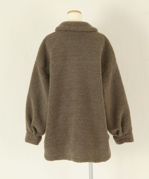 titivate（ティティベイト）の「ｵｰﾊﾞｰｻｲｽﾞﾎﾞｱｼﾞｬｹｯﾄ（ダウンジャケット/コート・レディース・アイボリー/ベージュ/ブラウン・M）」の11枚目の写真