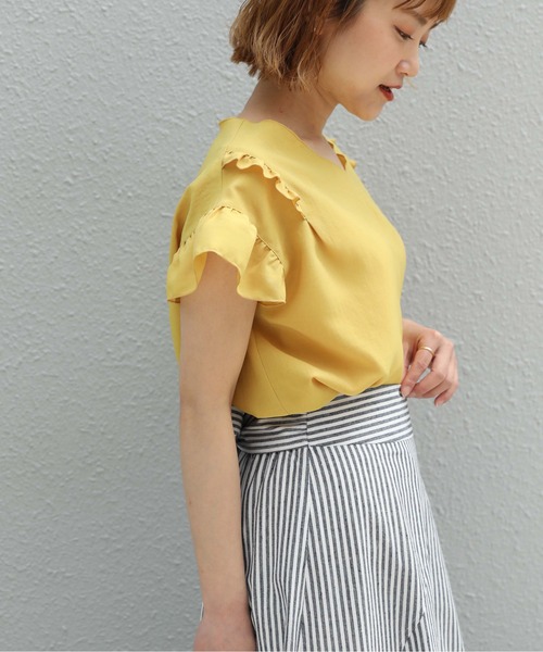 BE NEAT（ビーニート）の「【日本製】ギャザーフリルブラウス（シャツ/ブラウス・レディース・オフホワイト/イエロー・M）」の7枚目の写真